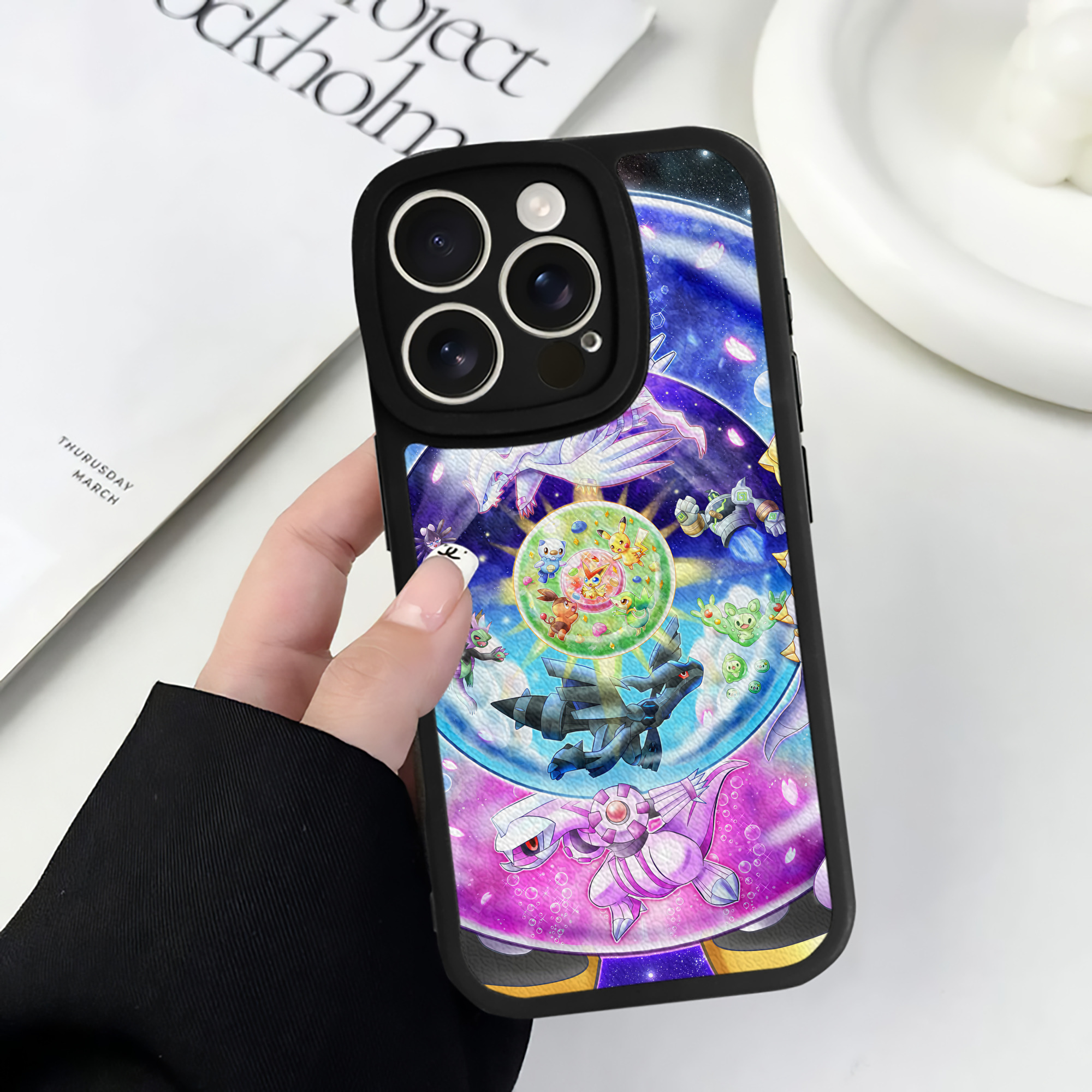 （画像用） ポケットモンスター Pokémon 【iPhone 16シリーズ対応】シリコンスマホケース（レザー調） 材質：シリコン